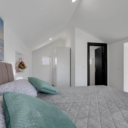 Kuca Za Odmor Lemon Tree Makarska Apartment Bagian luar foto