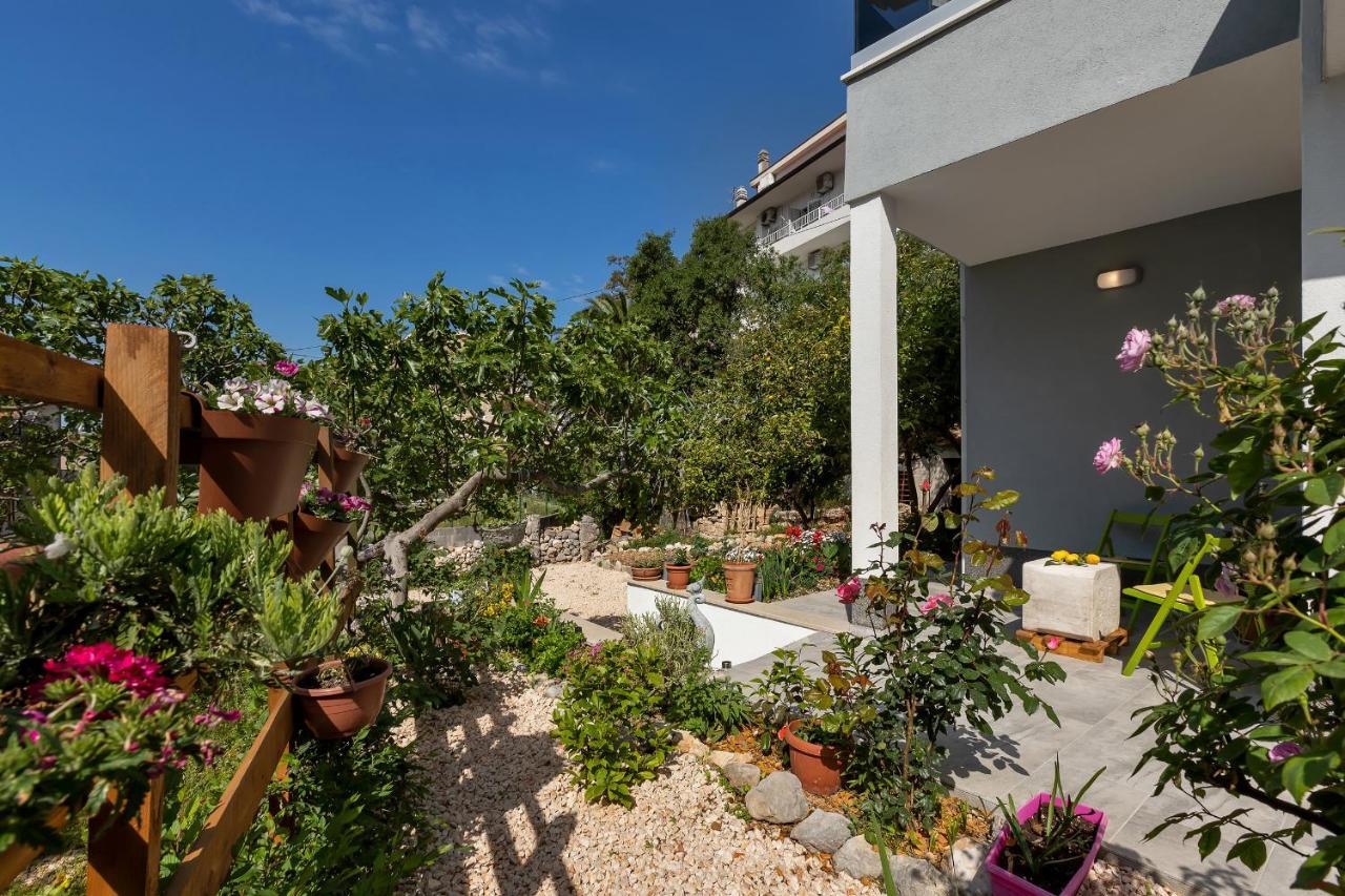 Kuca Za Odmor Lemon Tree Makarska Apartment Bagian luar foto