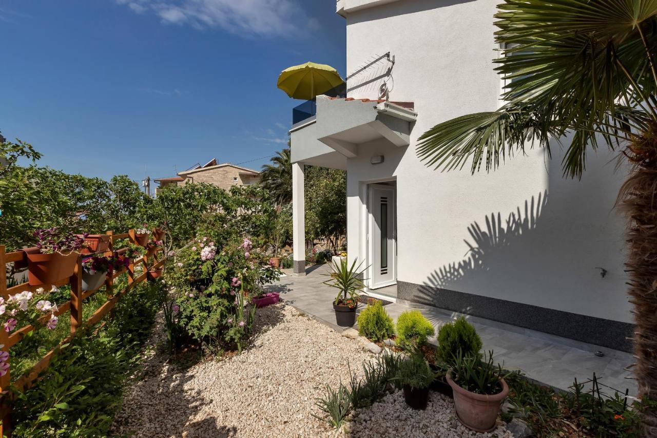 Kuca Za Odmor Lemon Tree Makarska Apartment Bagian luar foto