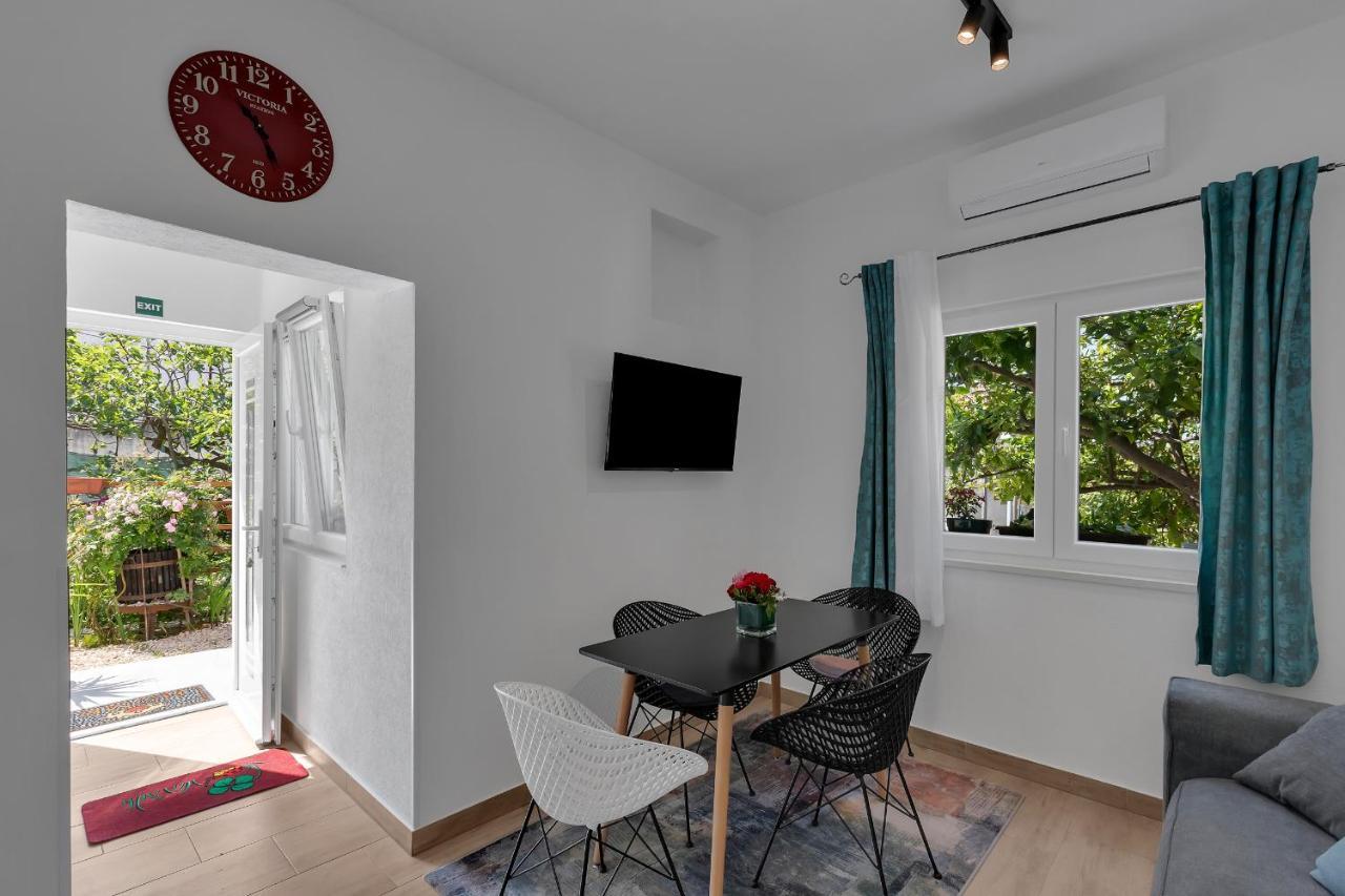 Kuca Za Odmor Lemon Tree Makarska Apartment Bagian luar foto