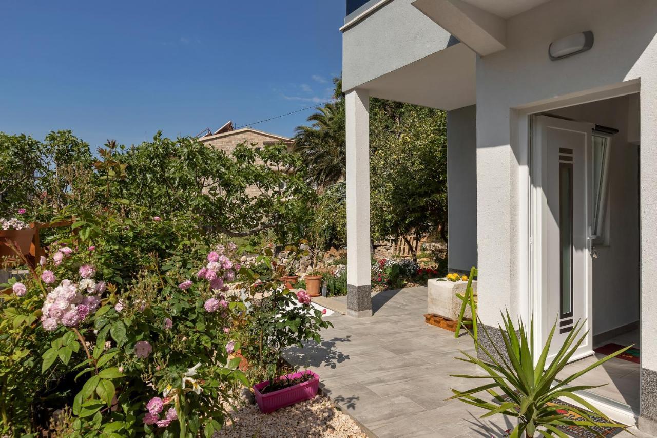 Kuca Za Odmor Lemon Tree Makarska Apartment Bagian luar foto