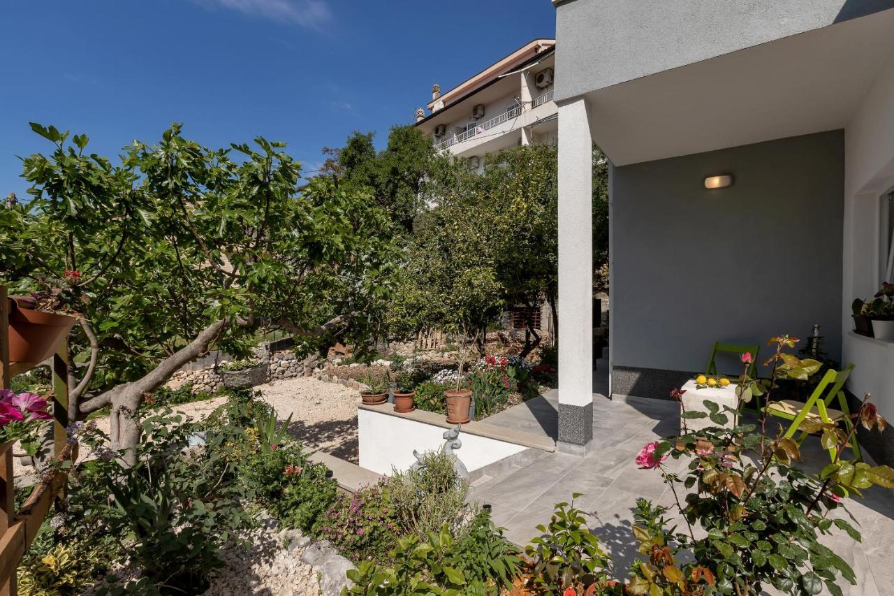 Kuca Za Odmor Lemon Tree Makarska Apartment Bagian luar foto